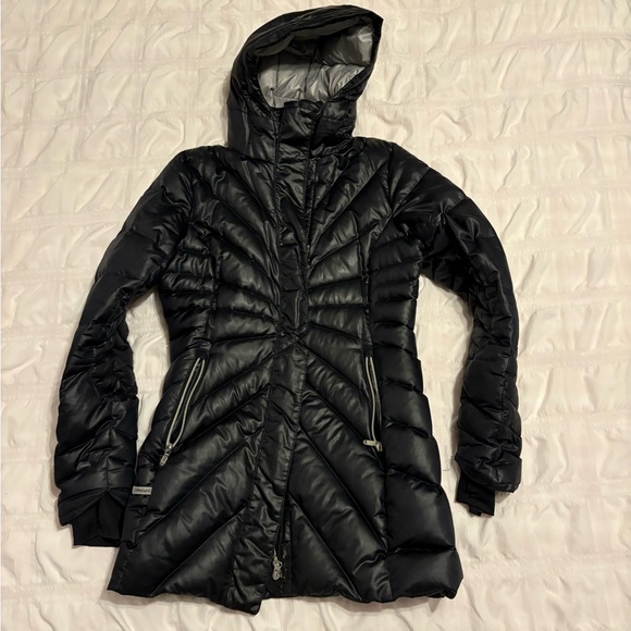 Women's Black Puffer Jacket - Picture 1 of 5